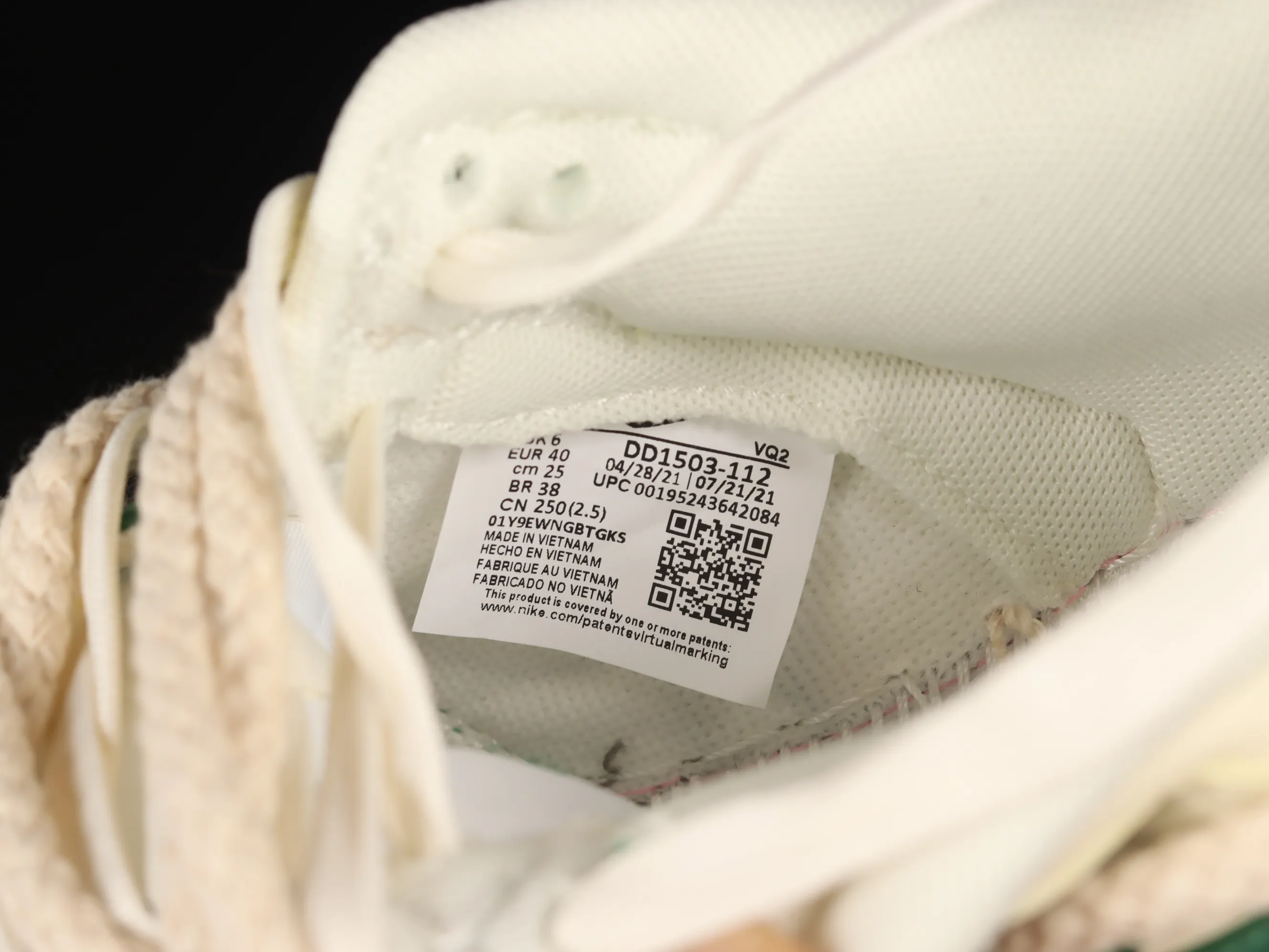 All categories Nk SB Dunk series Nk SB Dunk Low low-top sneakers Nk Dunk Low distressed beige customized version of deconstructed strap casual sneakers DD1503-112